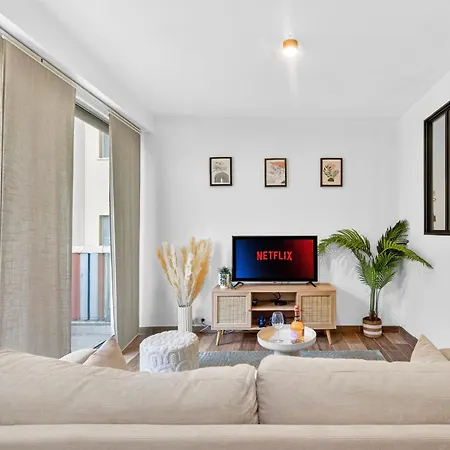 Appartement Proche Jardins Bioves - Fy